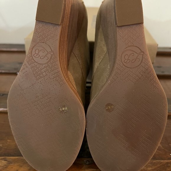 Lucky Brand "Yamene" suede wedge booties - Picture 5 of 7